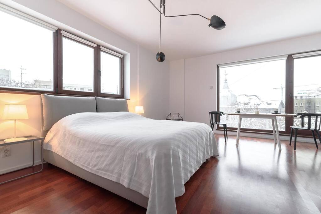 Bianco 16 - Central Studio Universitate - Old Town Bucureşti Ngoại thất bức ảnh